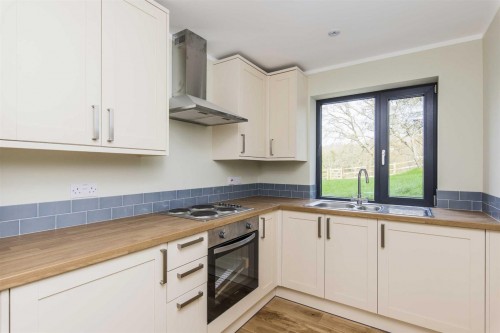 Clanger Lane, Heywood, Westbury - Photo 11