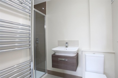 Strathmore Drive, Charvil, Reading - Photo 15