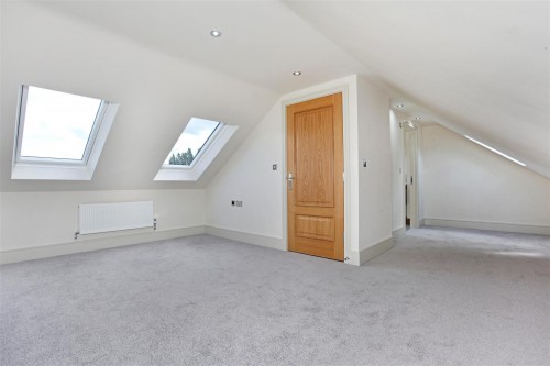 Strathmore Drive, Charvil, Reading - Photo 9