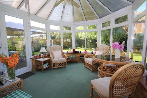 Strathmore Drive, Charvil, Reading - Photo 4