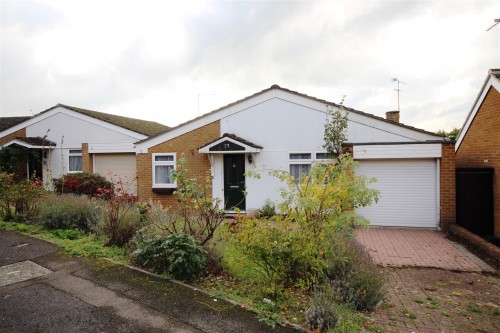 Wessex Gardens, Twyford, Reading - Photo 1