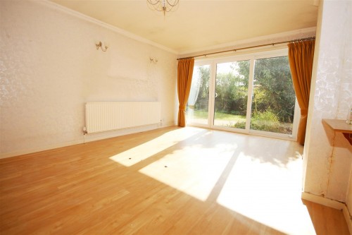Wessex Gardens, Twyford, Reading - Photo 3