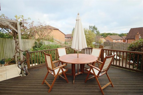 Saunders Close, Twyford, Reading - Photo 13