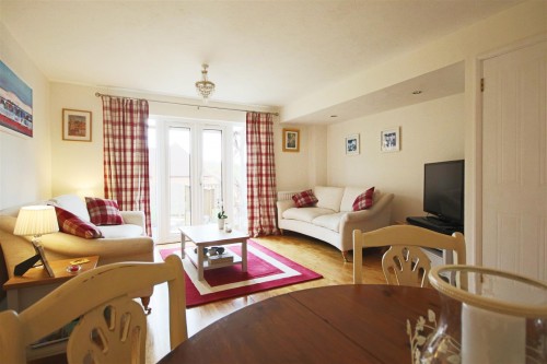 Saunders Close, Twyford, Reading - Photo 4