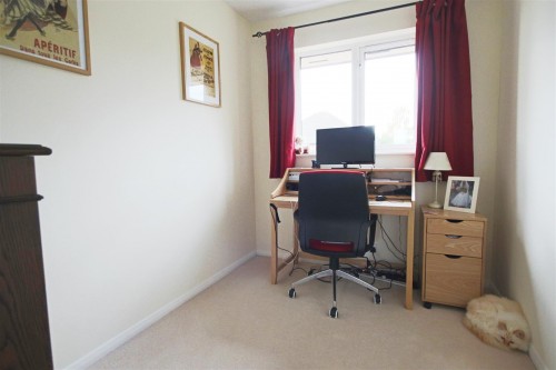 Saunders Close, Twyford, Reading - Photo 8