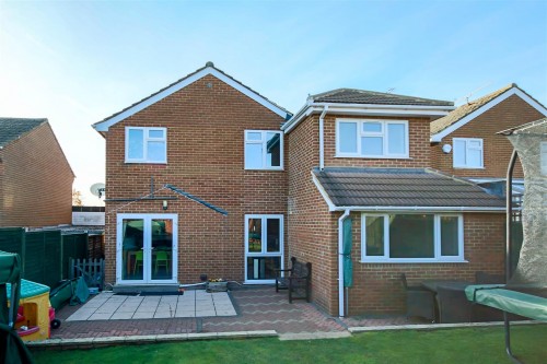 Wessex Gardens, Twyford, Reading - Photo 15