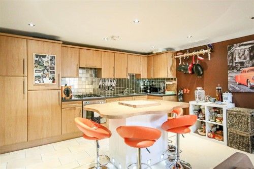 Pocket Place, Earley, Reading - Photo 3