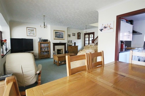Amberley Drive, Twyford, Reading - Photo 2