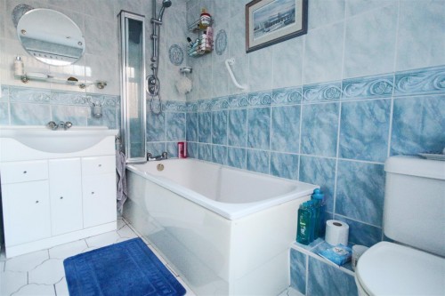 Amberley Drive, Twyford, Reading - Photo 11