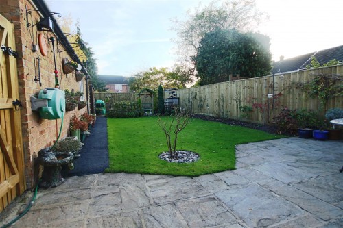 Amberley Drive, Twyford, Reading - Photo 12