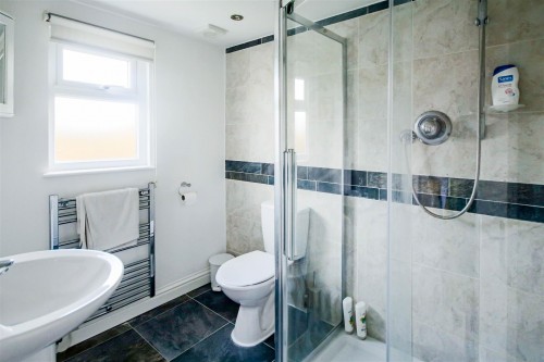 Springfield Park, Twyford, Reading - Photo 13