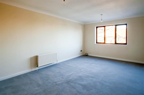 Sadlers Court, Winnersh, Wokingham - Photo 8