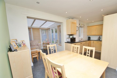 Chandler Close, Weston, Bath - Photo 3